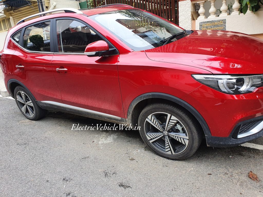 MG eZS electric SUV side spotted in Bengaluru
