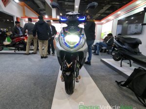 DAO EVTech GT electric scooter front view