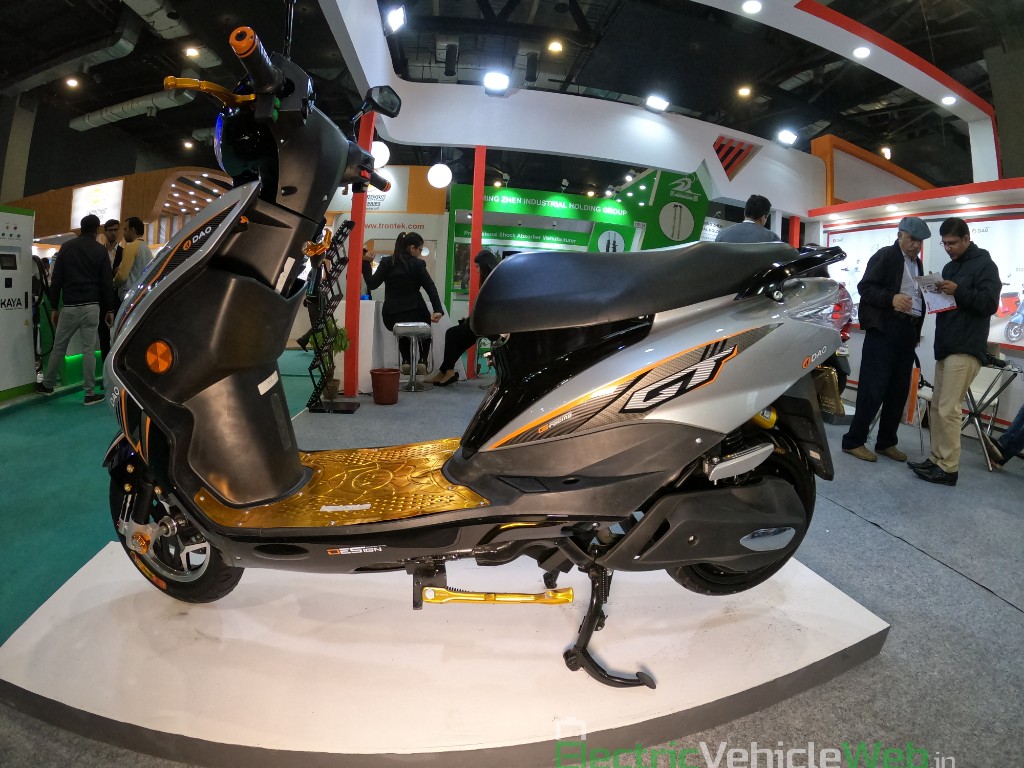 DAO EVTech GT electric scooter side view