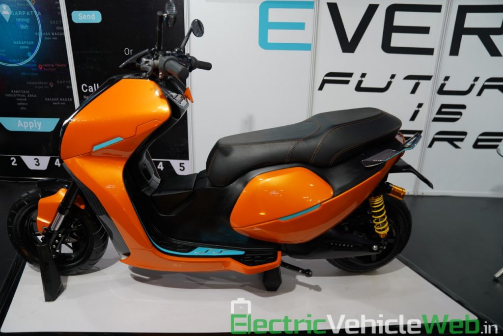 Everve Motors Electric Scooter side view - Auto Expo 2020 Live