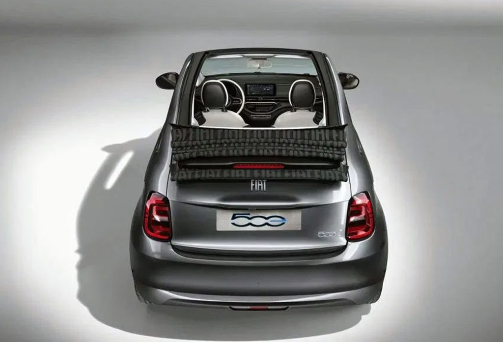 Fiat 500e rear view