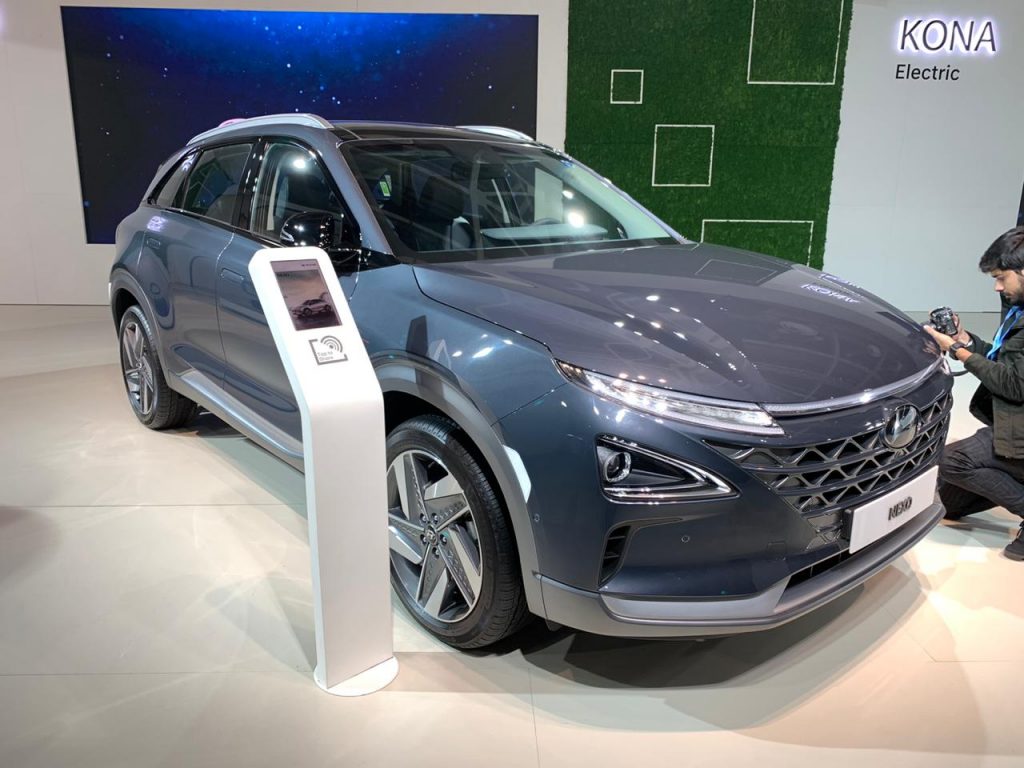 Hyundai Nexo front three quarter view - Auto Expo 2020