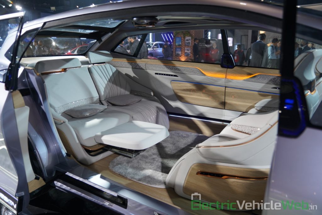MG Vision-i (Roewe Vision i) Concept interior front and rear seats - Auto Expo 2020