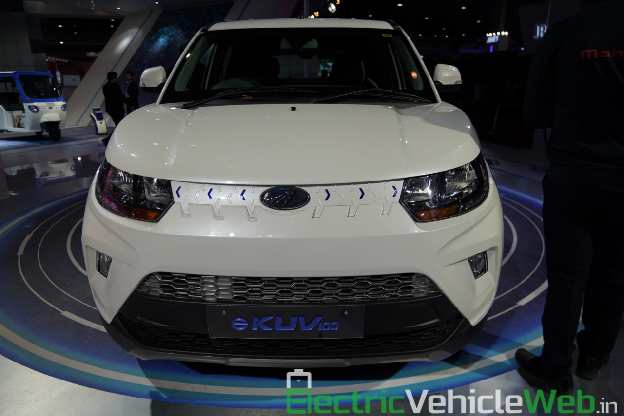 Mahindra eKUV100 front view - Auto Expo 2020