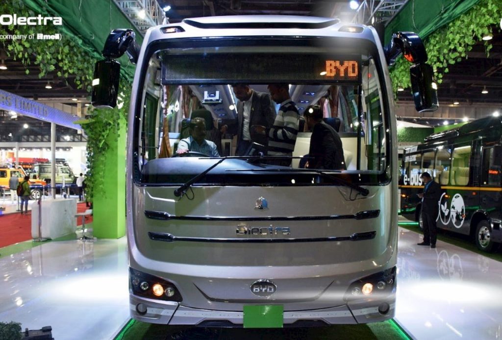 Olectra-BYD-C9-Electric-Bus-front-view-Auto-Expo-2020