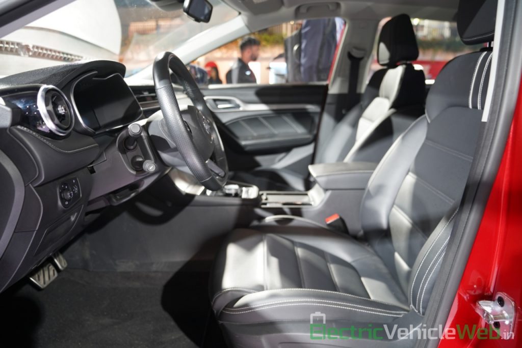 eMG 6 PHEV front seats - Auto expo 2020