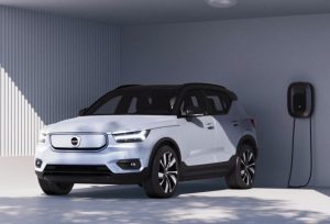 Volvo XC40 Recharge charging from Volvo Wallbox