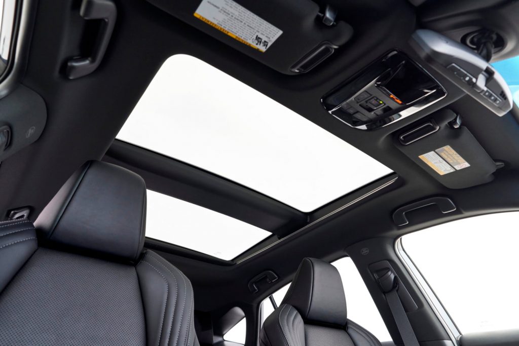 2021 Toyota Venza panoramic sunroof