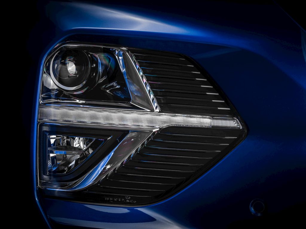 MG Hector Plus 6-seater headlamp off image