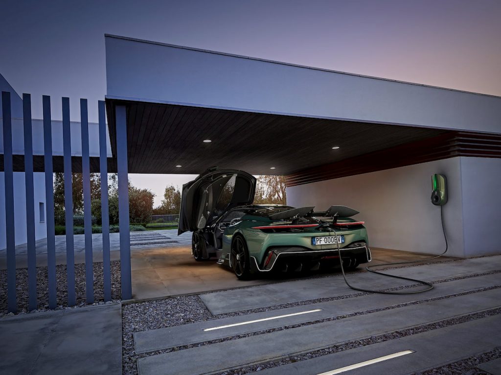 Pininfarina Battista charging wall box charger Green Motion