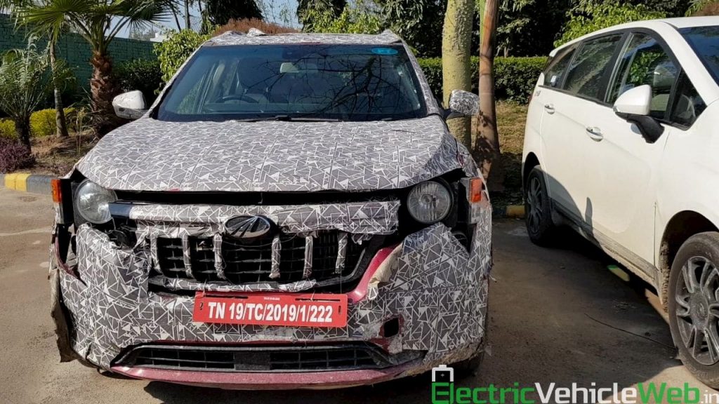 2021 Mahindra XUV500 W601 front spied