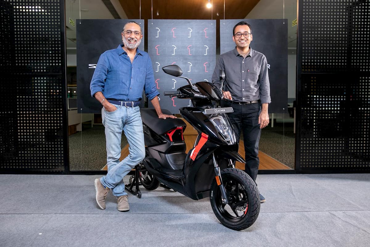 Ravneet Singh Phokela, CBO and Tarun Mehta, CEO & Co-founder Ather Energy with Series 1, collector's edition of Ather 450X