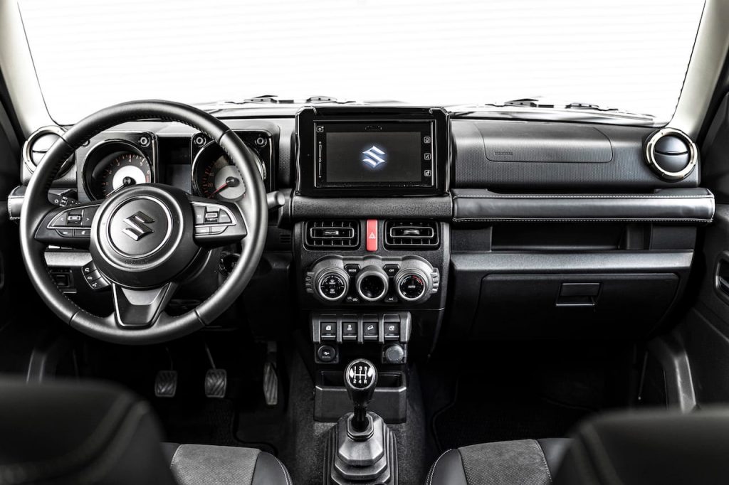 Suzuki Jimny Gan interior dashboard