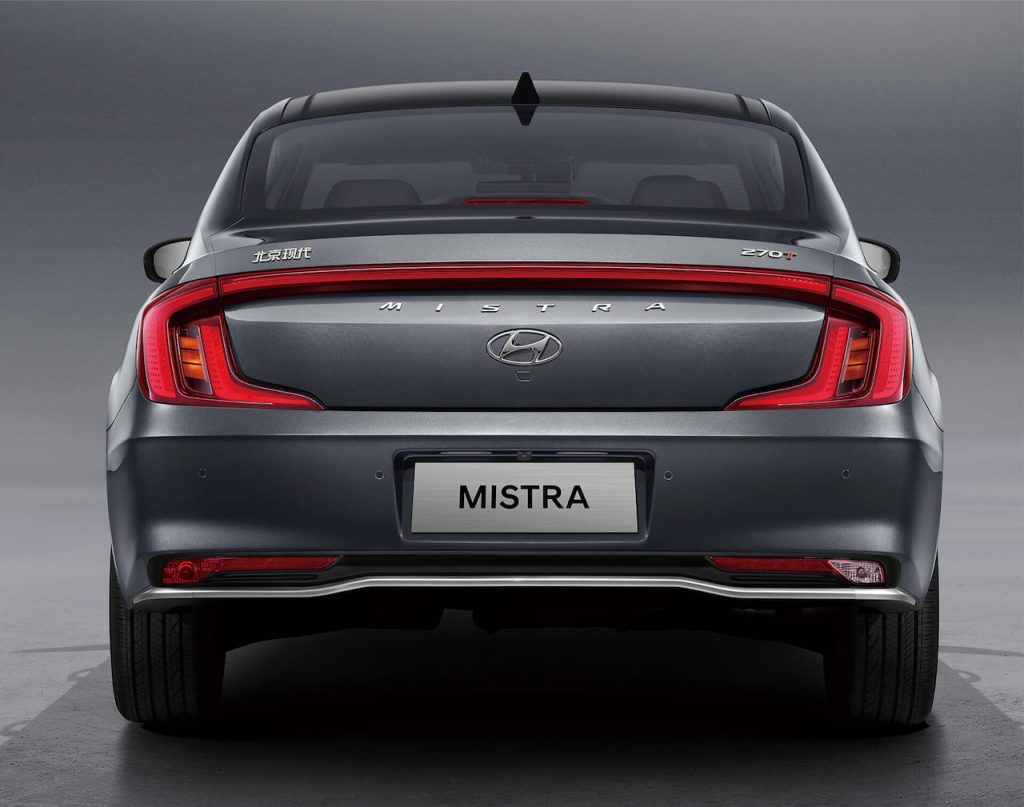2021 Hyundai Mistra rear
