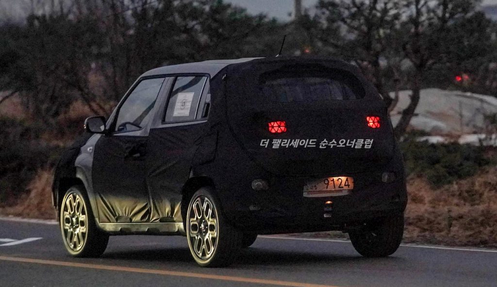 Hyundai AX Hyundai micro-SUV rear quarters spy shot