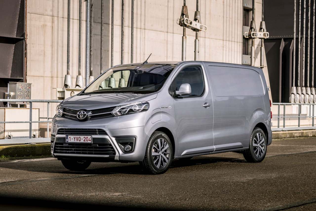 Toyota Proace Electric front three quarters