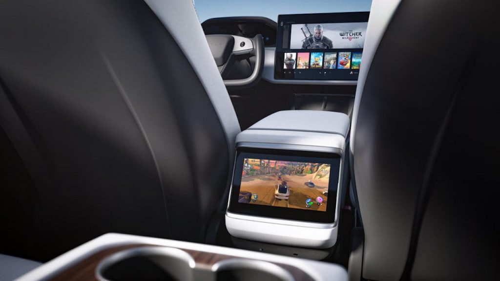 2021 Tesla Model S facelift rear screen entertainment