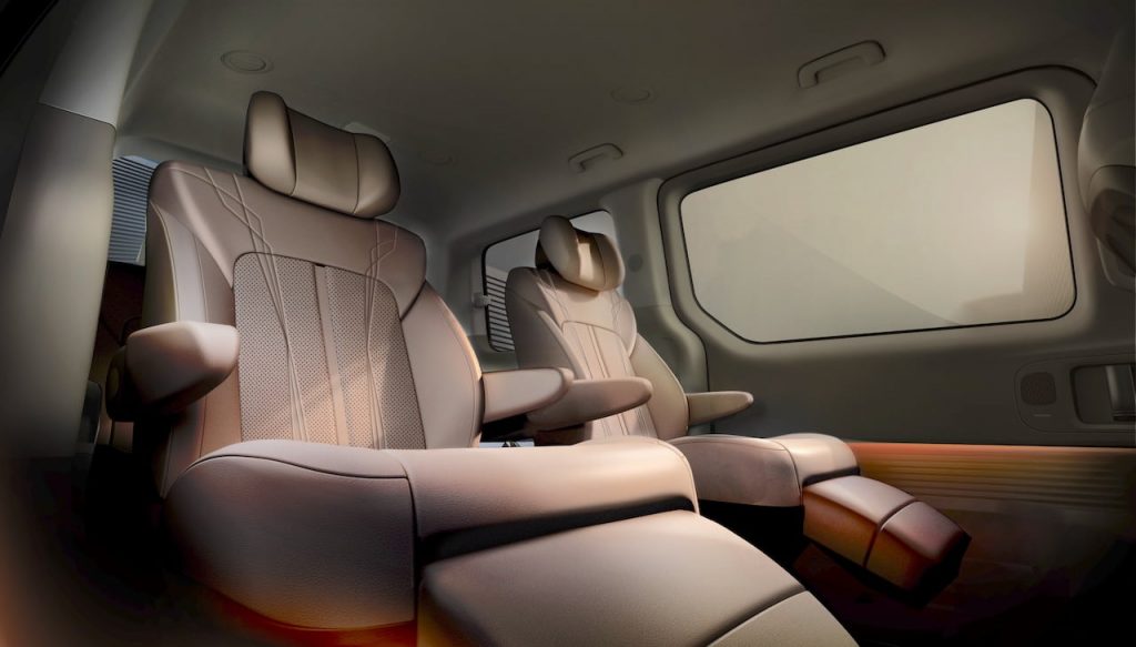 Hyundai Staria (New Hyundai H1 2021) rear seats teaser