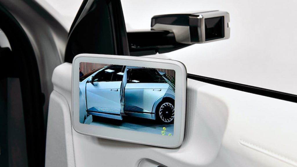 Hyundai Ioniq 5 digital side mirror
