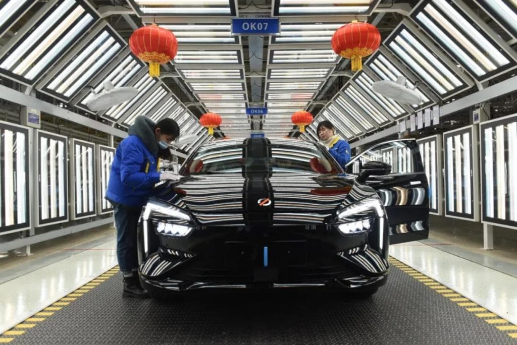 Mobilize Limo sedan Group Renault electric sedan production
